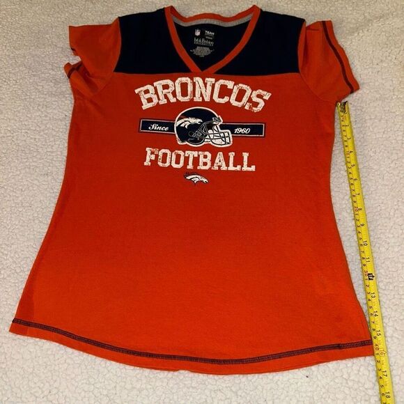 NFL Team Apparel Denver Broncos Women’s V Neck Tee Size Large EUC - Picture 8 of 9